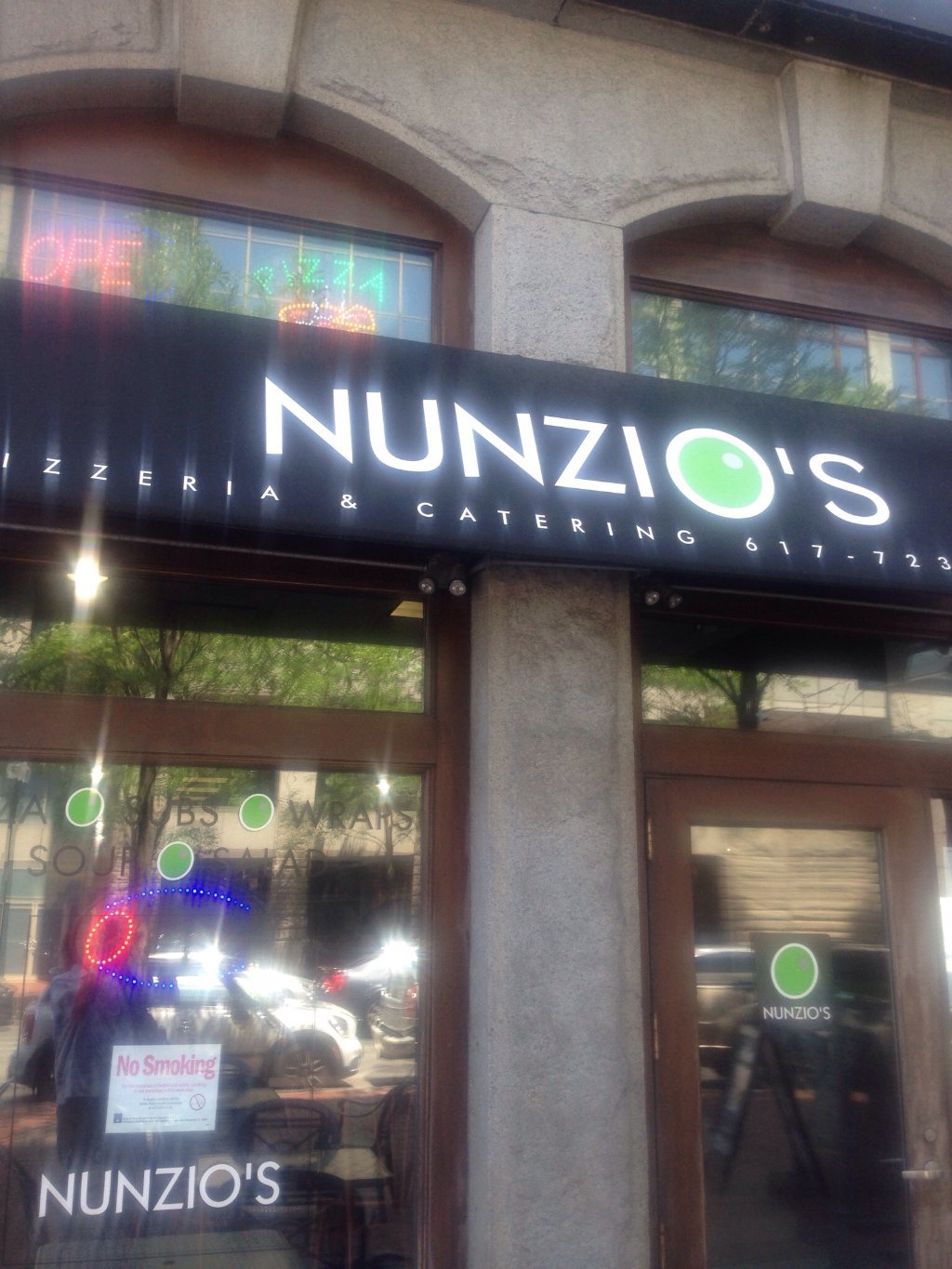 Nunzio`s Pizzeria